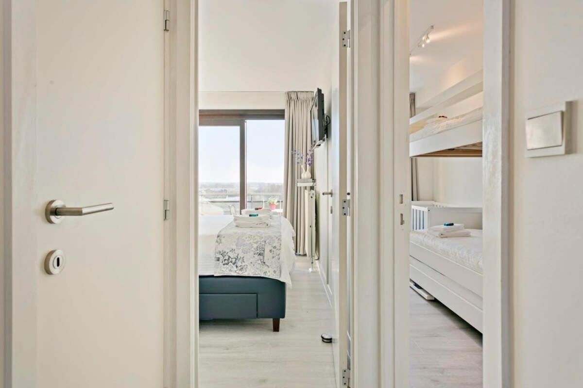 Apartment Huswell - Comfortable With Sea View & 2 Terraces Knokke-Heist